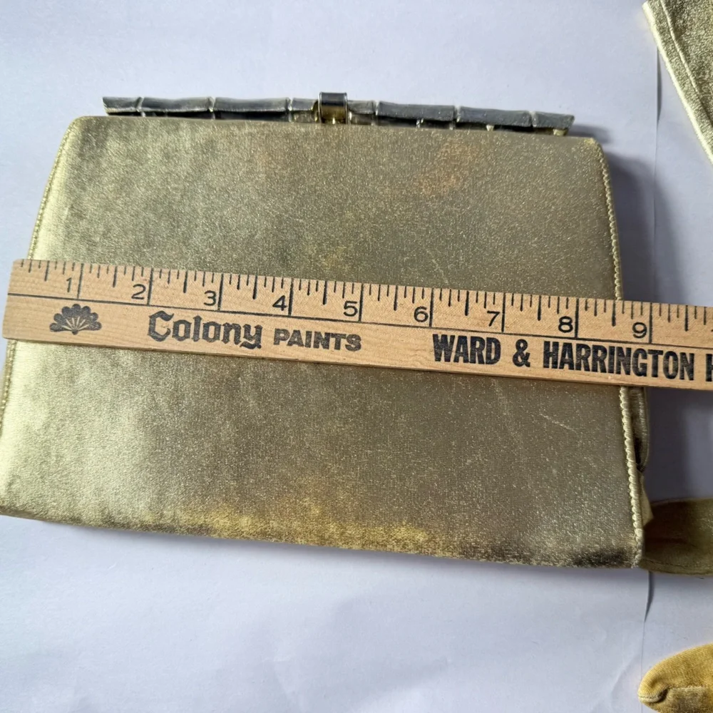 Elegant Gold Women's Gloves‎ and Clutch Set 1960's Era.